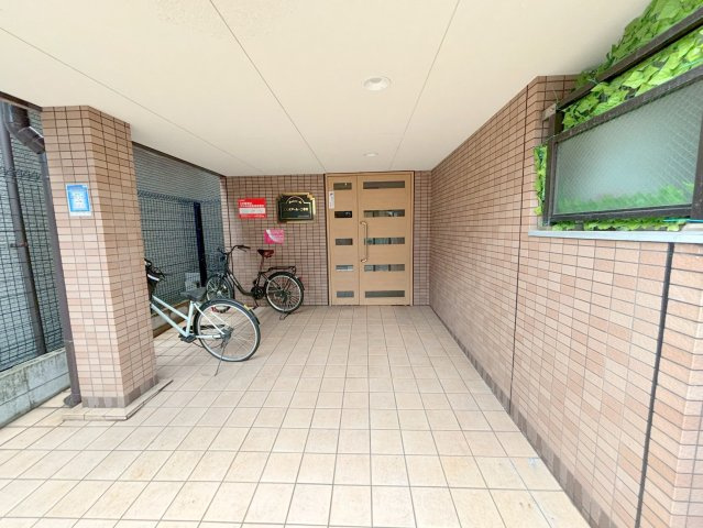 メゾンドエスポアールのエントランス