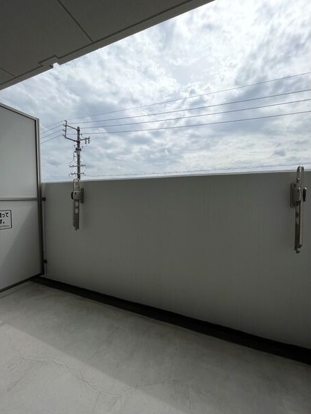 ドゥナーレ辻町のバルコニー