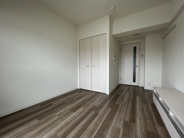 ドゥナーレ辻町の居間・リビング