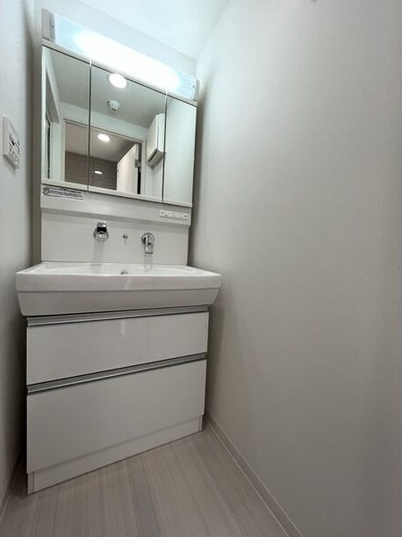 ドゥナーレ辻町の洗面所