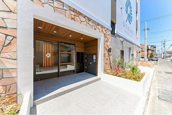 ドゥナーレ名駅西のエントランス