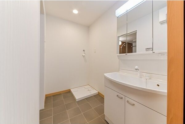 ドゥナーレ名駅西の洗面所