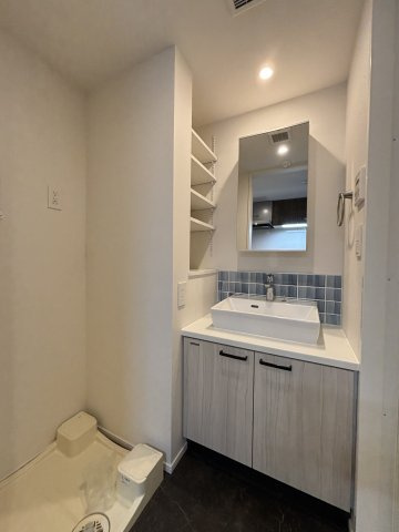 フラッフィー日本橋浜町の独立洗面台