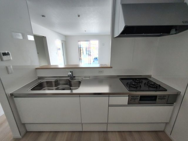 福岡市早良区野芥８丁目　新築戸建【2号棟】のキッチン
