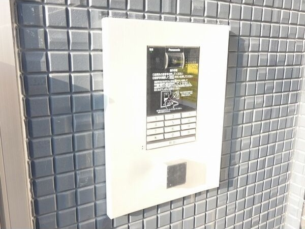 ハーモニーテラス烏森町Iのエントランス