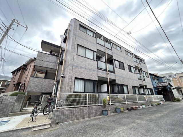 エスポワールハギの外観