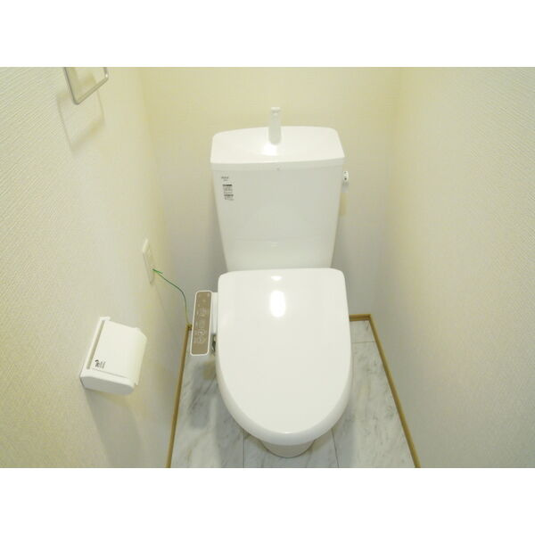 【新築】みかんのトイレ