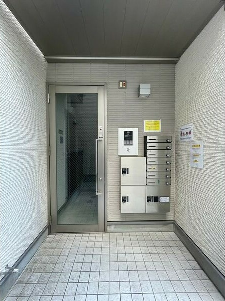 ハーモニーテラス下飯田町Ⅲのエントランス