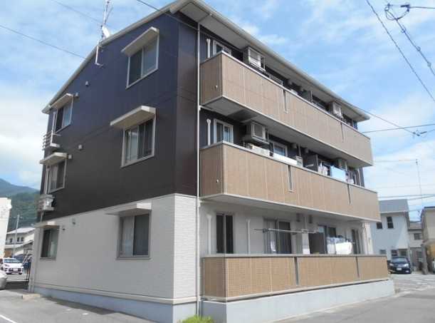 コウジィーコート