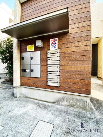 ハーモニーテラス八剱町のエントランス