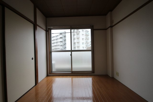 メゾン望月の洋室|別室参考写真です。