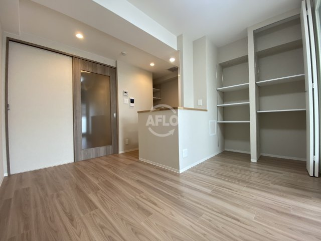 ラグレース天六　豊崎東小学校区の居間・リビング|ラグレース天六　ダイニング