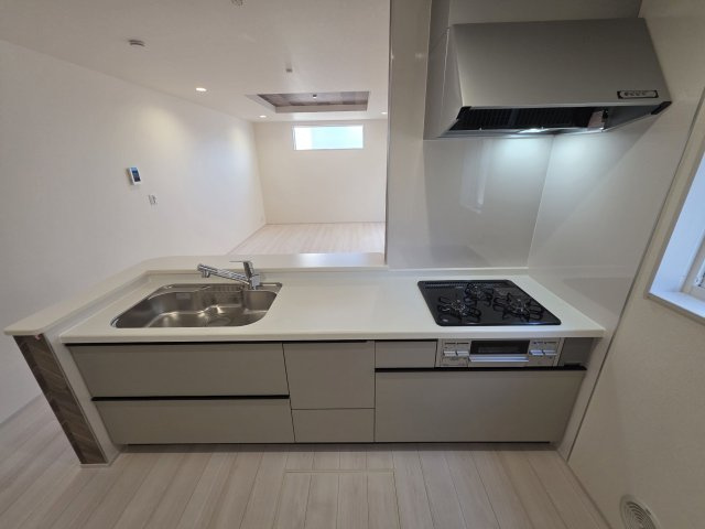 【キッチン】 | リーブルガーデン．S　深谷上柴町西第５　 | １号棟現地キッチン（2025年12月16日）撮影