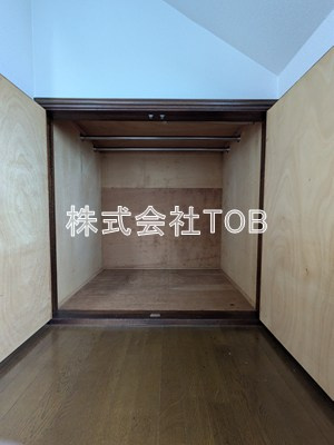 【設備】 | 杉並区松ノ木１丁目戸建 | 4.2帖クローゼット