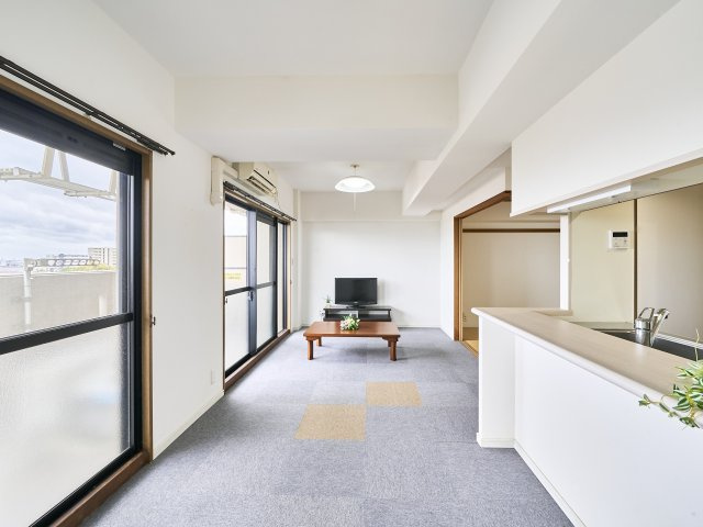 【居間・リビング】 | シャトー小牧Ⅴ