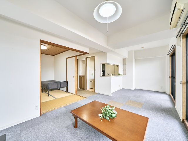 【居間・リビング】 | シャトー小牧Ⅴ