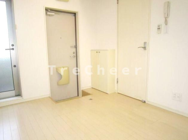 DRホームズ南千住の玄関