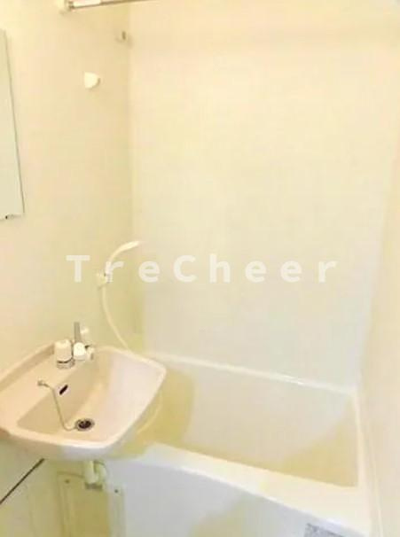 DRホームズ南千住の浴室