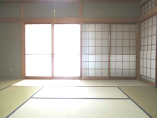 和歌山市本町６丁目の和室