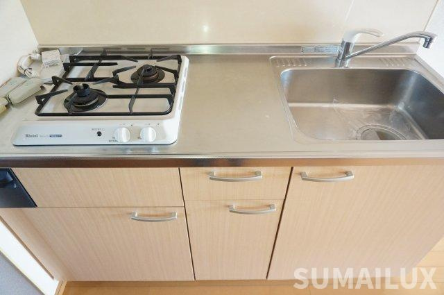 N and E 光の森のキッチン