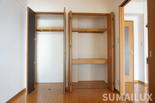 N and E 光の森の収納