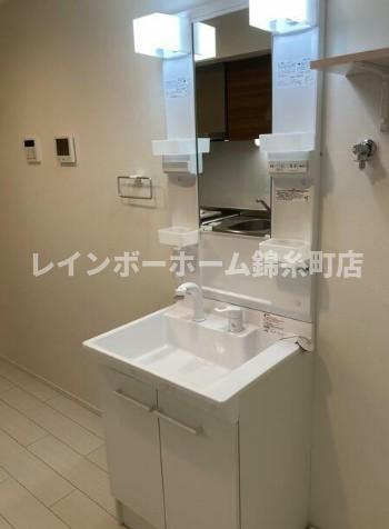 メイユール新小岩の独立洗面台