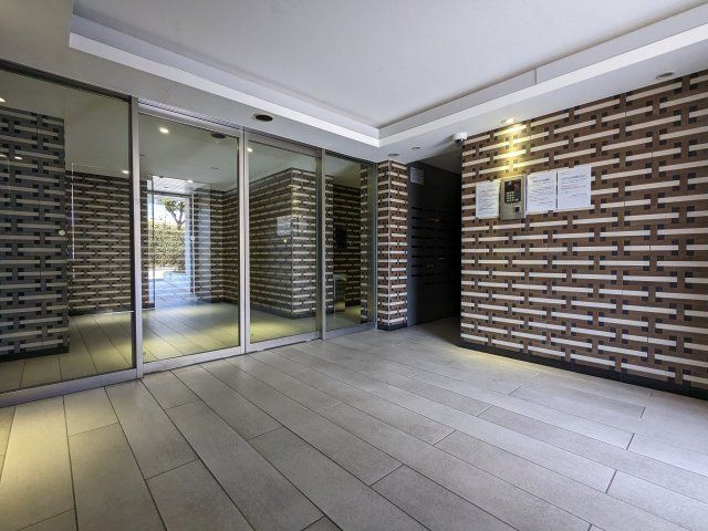 プレミアムキューブ三宿のロビー