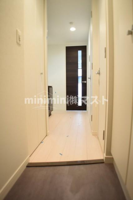 ＬＣ難波サウスゲートの玄関|カラーバリエーション有