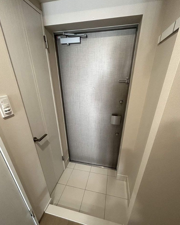 ALTERNA墨田の玄関