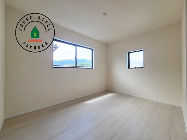 福岡市西区野方6丁目第19-1棟（1号棟）の洋室|採光良好な洋室は全居室、複層ガラスの遮熱効果と断熱効果で、一年中快適に過ごせます。