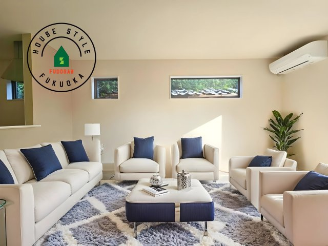 糸島市志摩サンセットロード第1-1棟（1号棟）の居間・リビング|明るく開放的なリビングダイニングは豊かな陽光が注ぎ込み、やすらぎの空間を演出してくれます。ご家族で楽しいひとときをお過ごし下さい。※家具はCGを合成したものです。