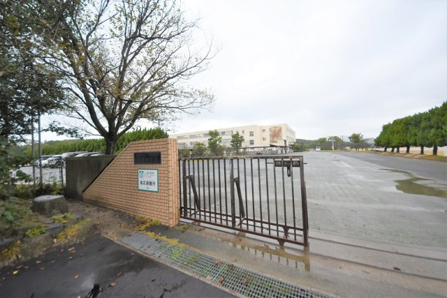 糸島市志摩サンセットロード第1-1棟（1号棟）の周辺|志摩中学校