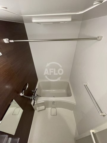 L.fino岸里WESTの浴室|L.fino岸里WEST(エル.フィーノキシノサトウェスト) 　浴室