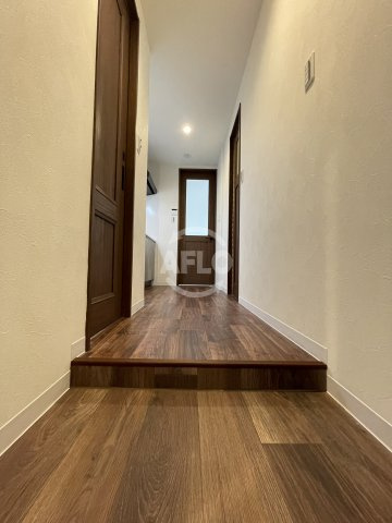 L.fino岸里WESTの玄関|L.fino岸里WEST(エル.フィーノキシノサトウェスト) 　玄関