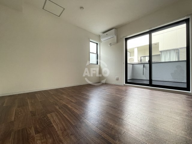 L.fino岸里WESTの居間・リビング|L.fino岸里WEST(エル.フィーノキシノサトウェスト) 　リビング