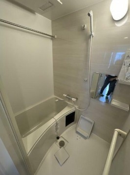 【浴室】 | エルファーロ中野新橋 | 浴室乾燥機付きバス。