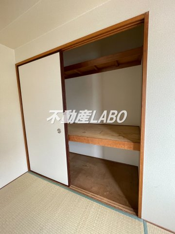 スリースター鶴町の収納