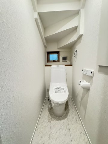 練馬区旭丘2丁目　敷地103ｍ2　魅力的な街の限定1棟のトイレ