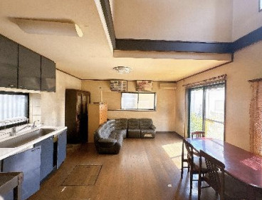 【居間・リビング】 | 北本市中丸1期　中古戸建