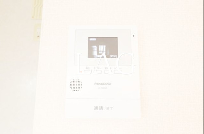 【セキュリティ】 | シャルマン | モニター付きインターフォンです。