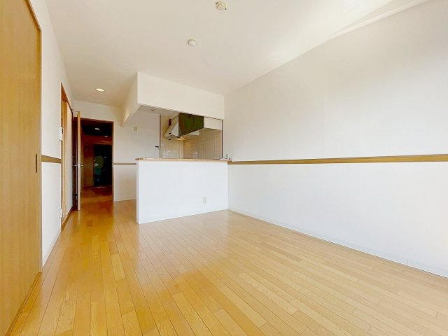 サンセール宝塚の居間・リビング