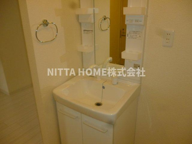 コーポ南小谷ヶ丘の洗面所|人気の洗髪洗面化粧台付き☆彡