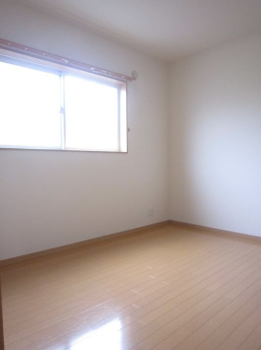 フォレストの洋室