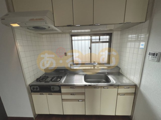 【キッチン】 | ヴィラエスポワール