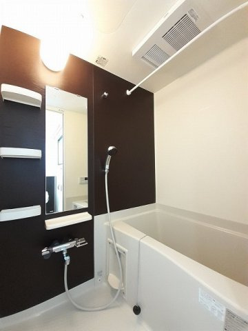 ロイヤルステイツ　アネックスの浴室