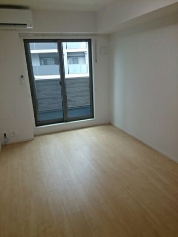 サンアーバン湘南の居間・リビング