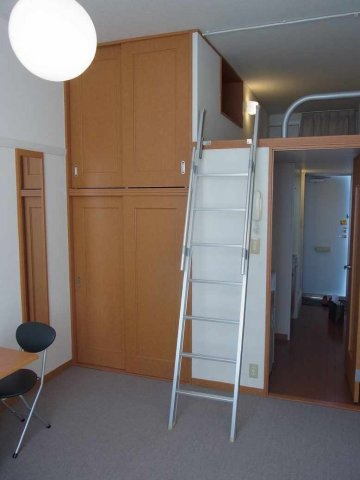 レオパレスＳＥＬＥＮＩＴＥの居間・リビング|現況優先