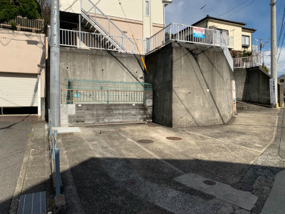 クリドタマナワの駐車場