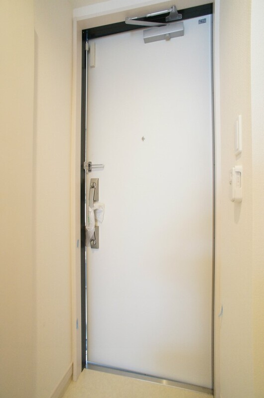 リブリ・ルピア湘南Ⅱの玄関