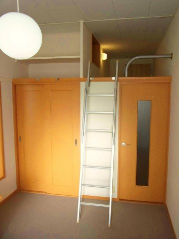 レオパレスセレーヌの居間・リビング|現況優先